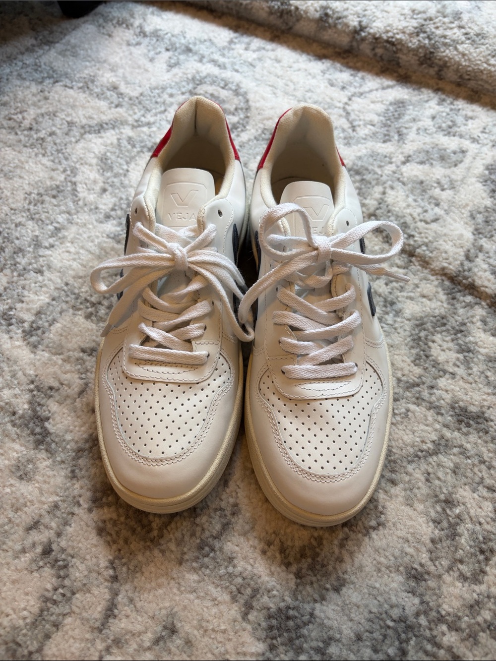NWOT Veja Sneakers